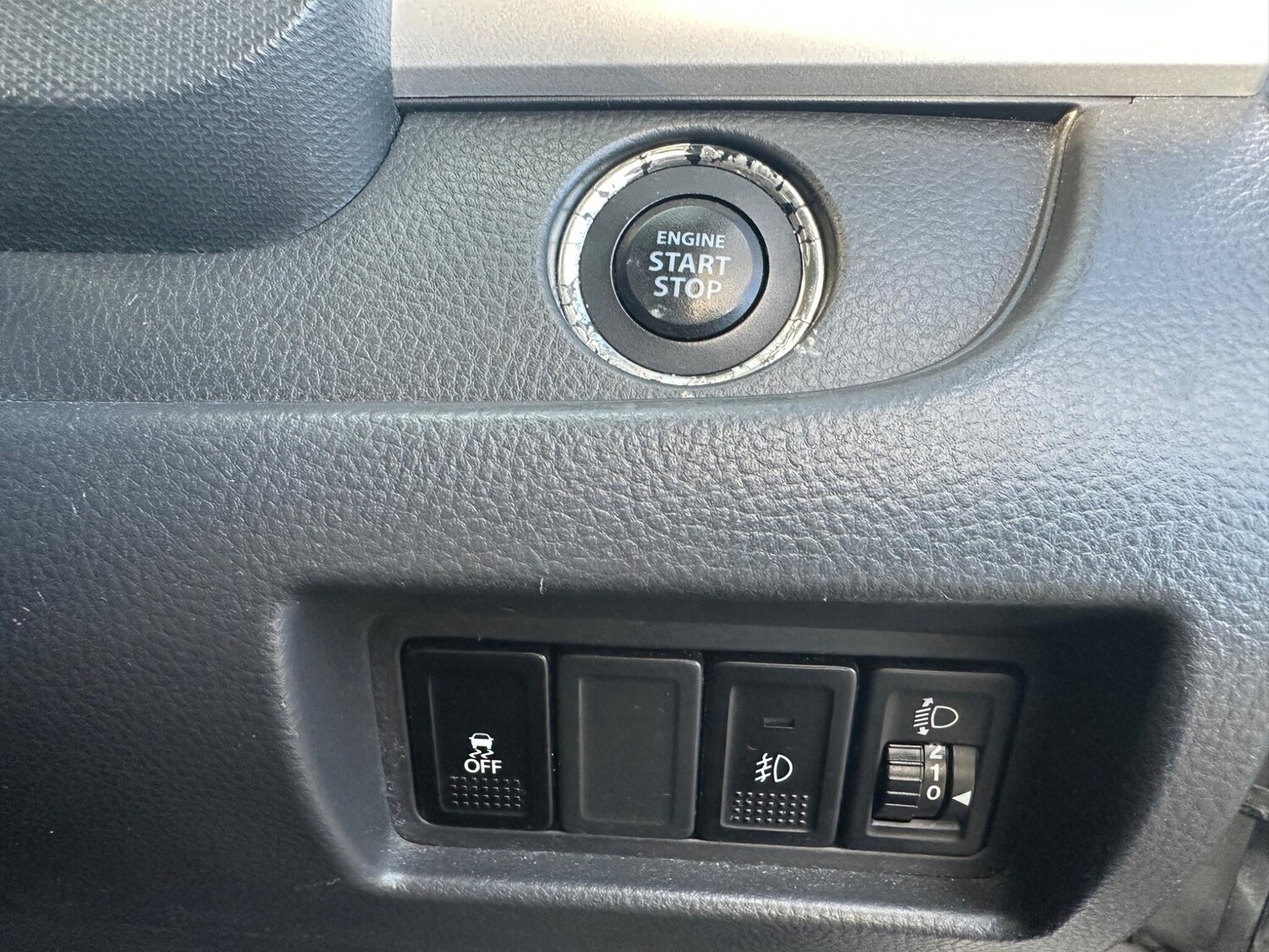 Used Suzuki Swift 2011 for sale - 76801135: Photo 55