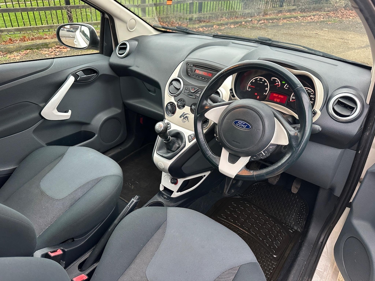 Used Ford Ka 2011 for sale - 76952284: Photo 23