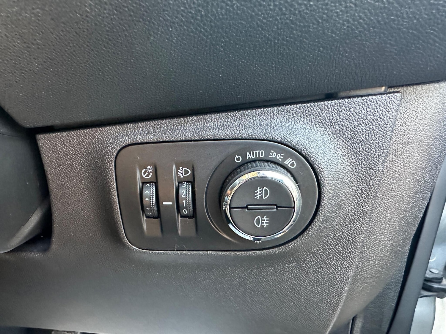 Used Vauxhall Corsa 2018 for sale - 76714684: Photo 40