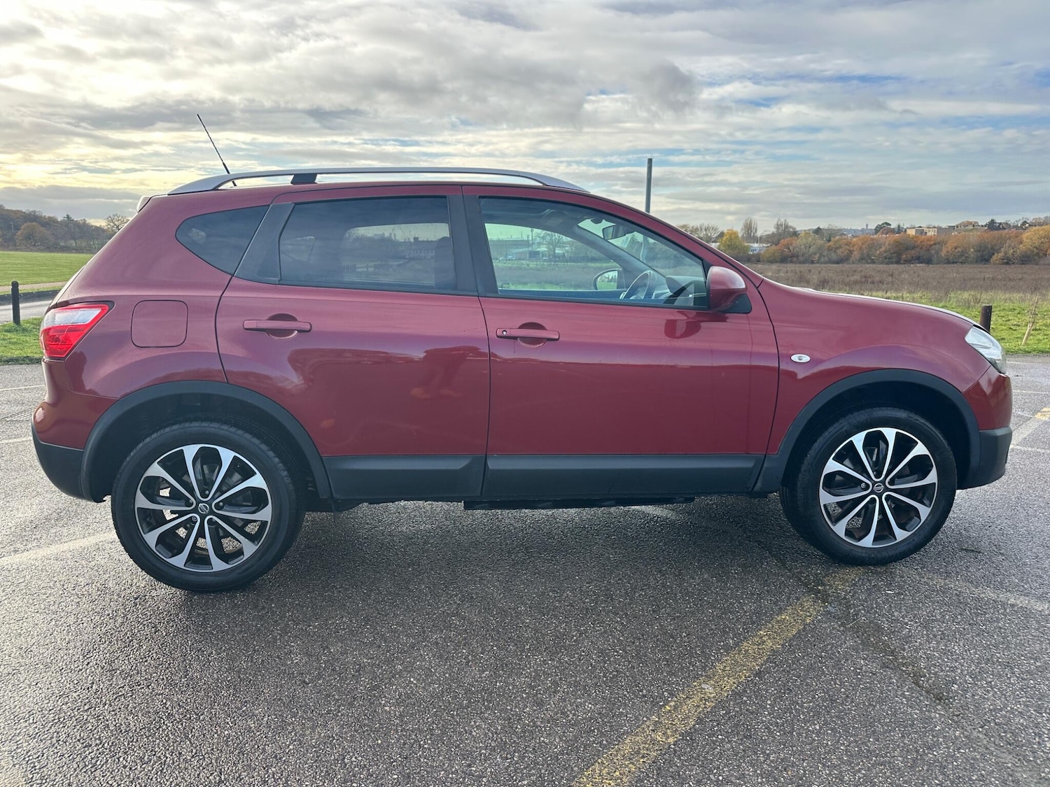 Used Nissan Qashqai 2011 for sale - 76839702: Photo 19