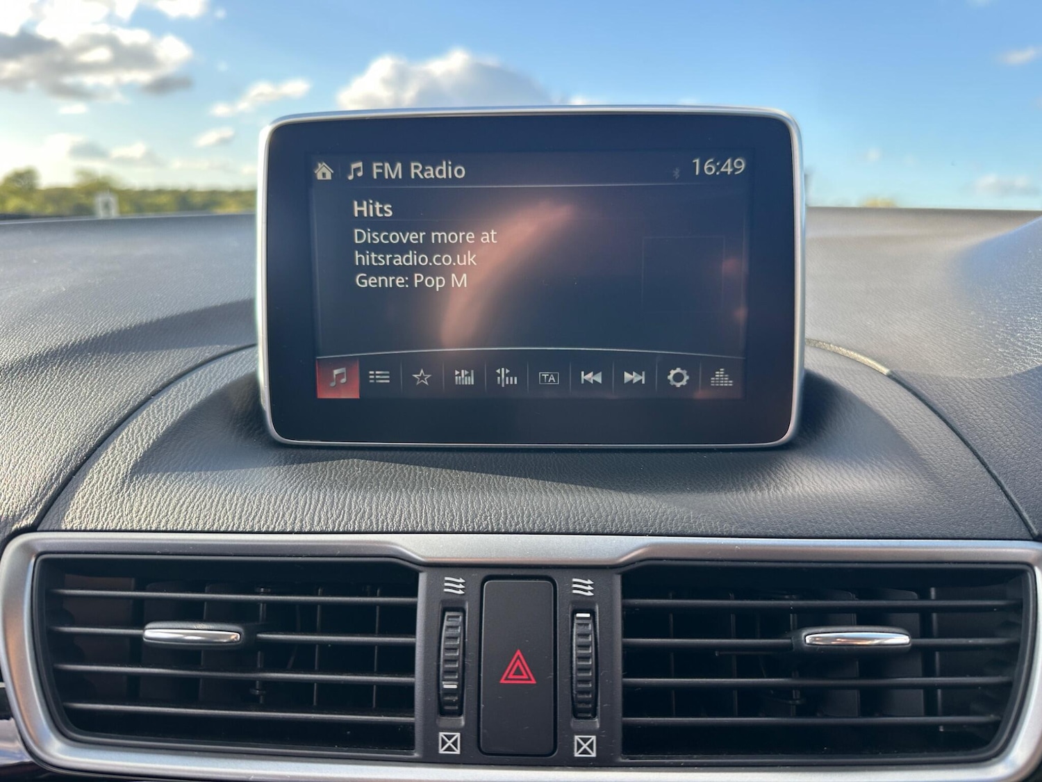 Used Mazda Mazda3 2014 for sale - 76887058: Photo 48