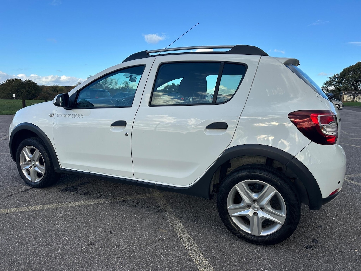 Used Dacia Sandero Stepway 2015 for sale - 76371058: Photo 12