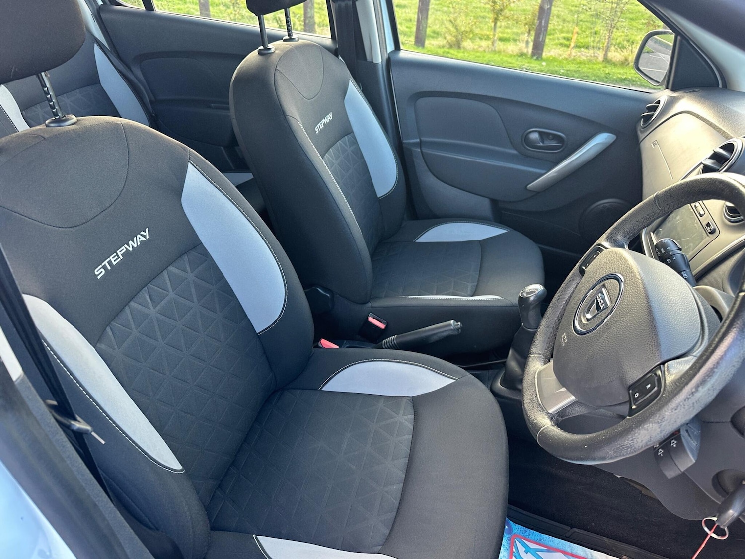 Used Dacia Sandero Stepway 2015 for sale - 76371058: Photo 36