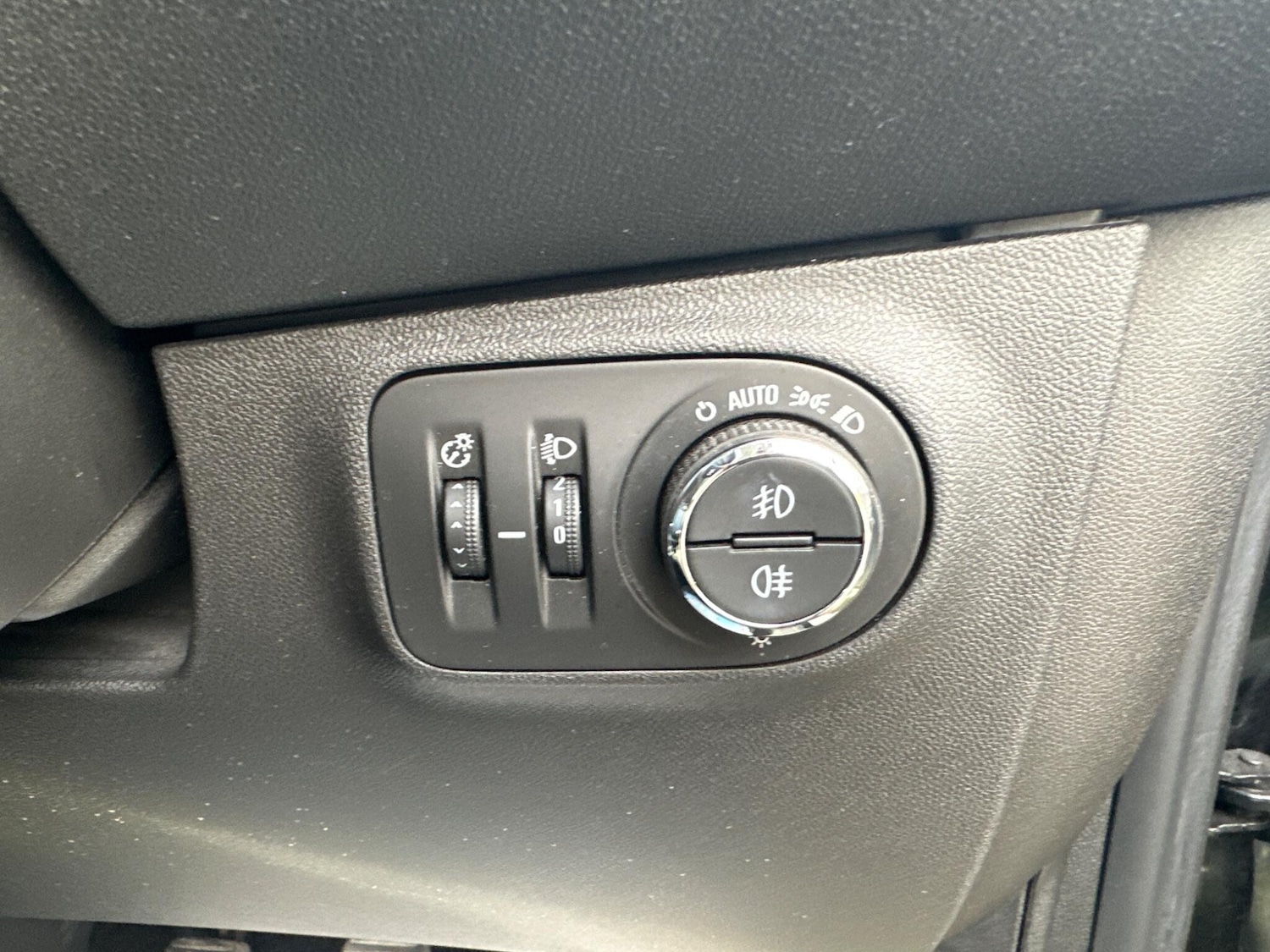 Used Vauxhall Corsa for sale - 76472879: Photo 53