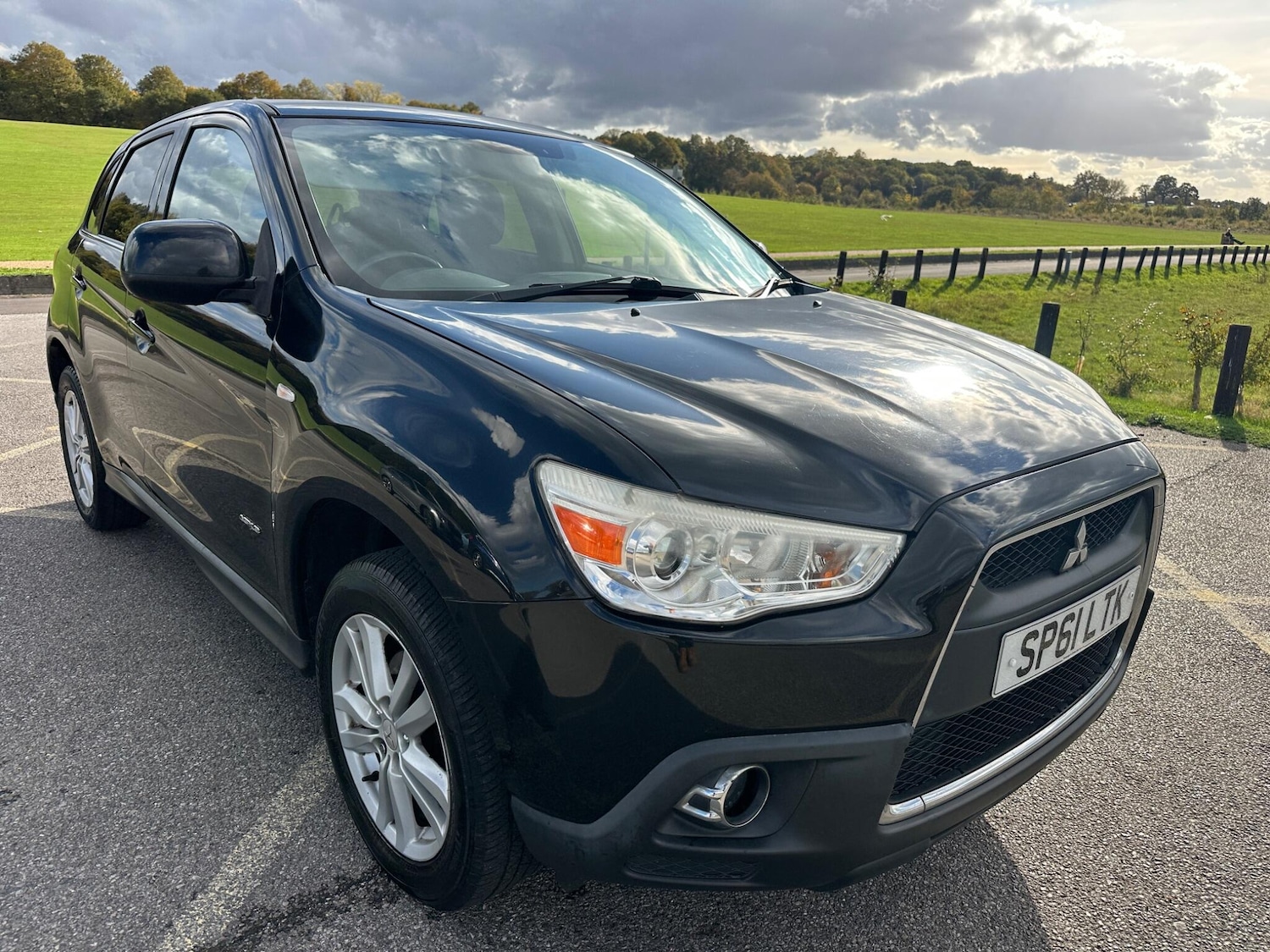 Used Mitsubishi ASX 2011 for sale - 76349553: Photo 2