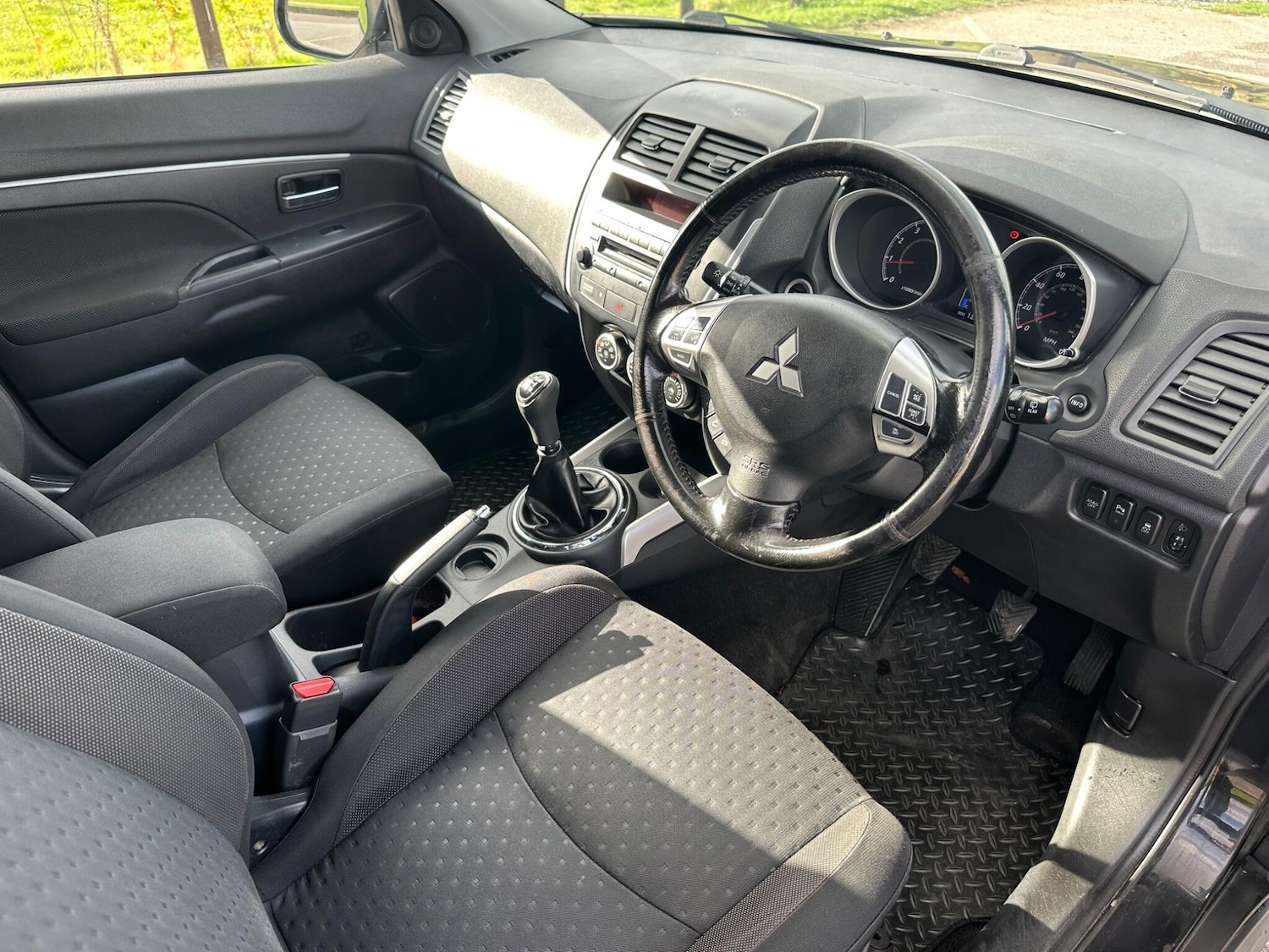 Used Mitsubishi ASX 2011 for sale - 76349553: Photo 33