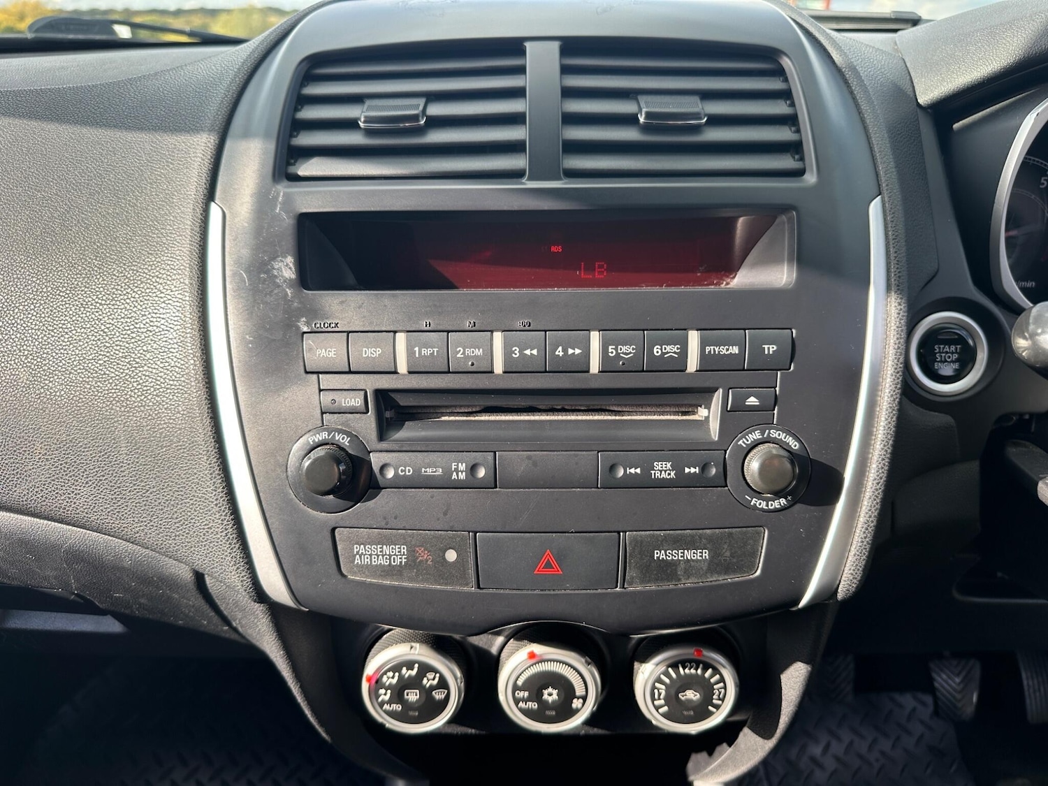Used Mitsubishi ASX 2011 for sale - 76349553: Photo 48