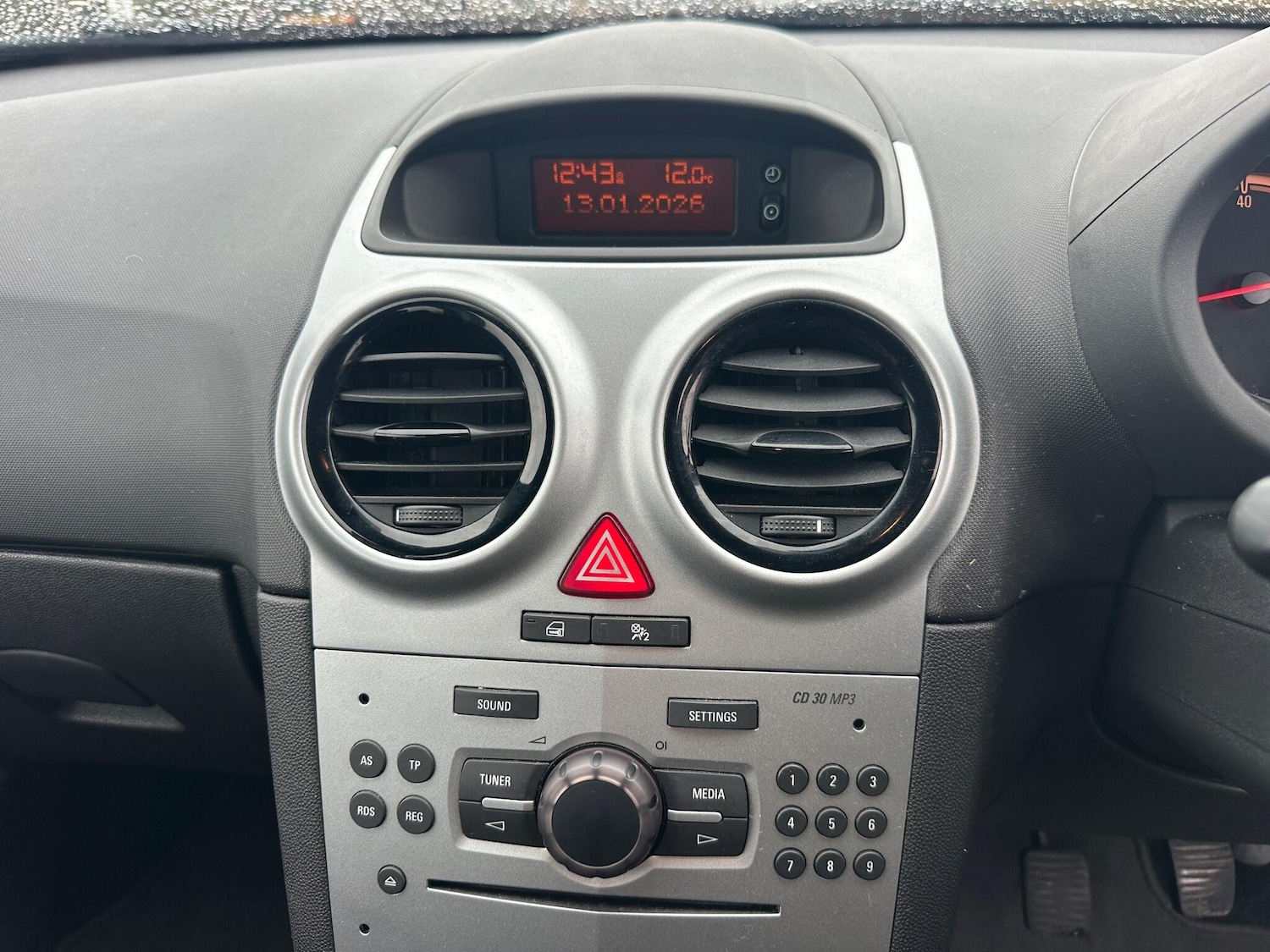 Used Vauxhall Corsa 2013 for sale - 77191676: Photo 50