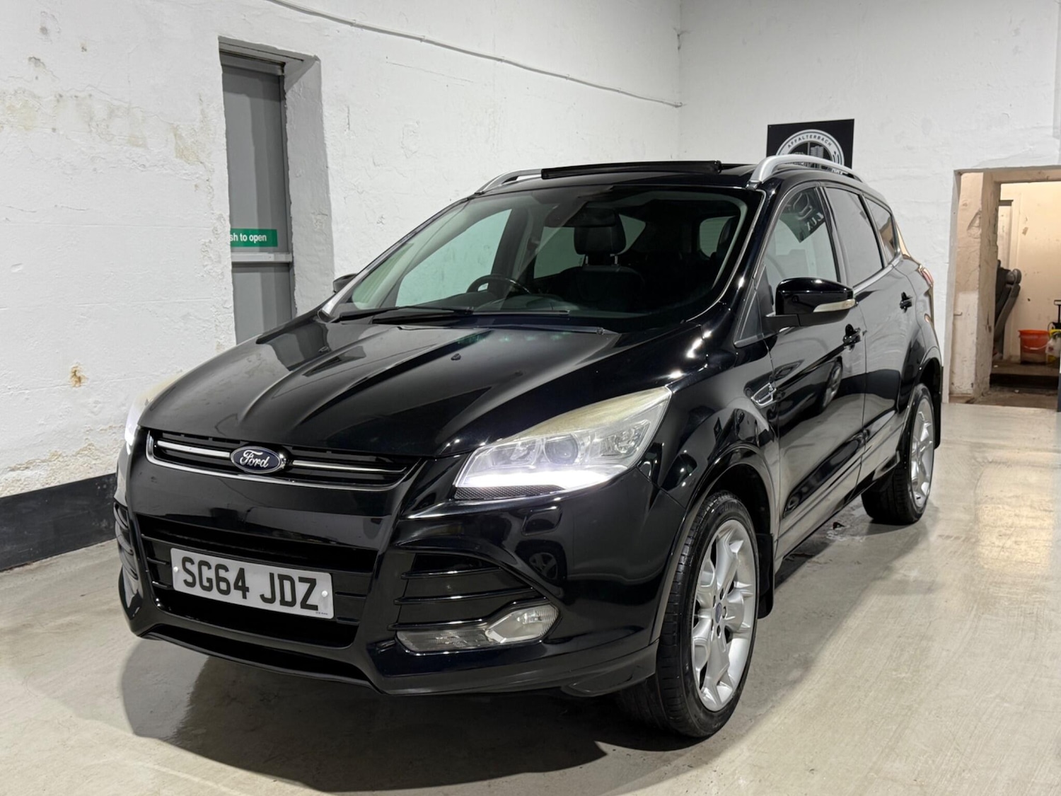 Used Ford Kuga 2014 for sale - 76228064: Photo 1
