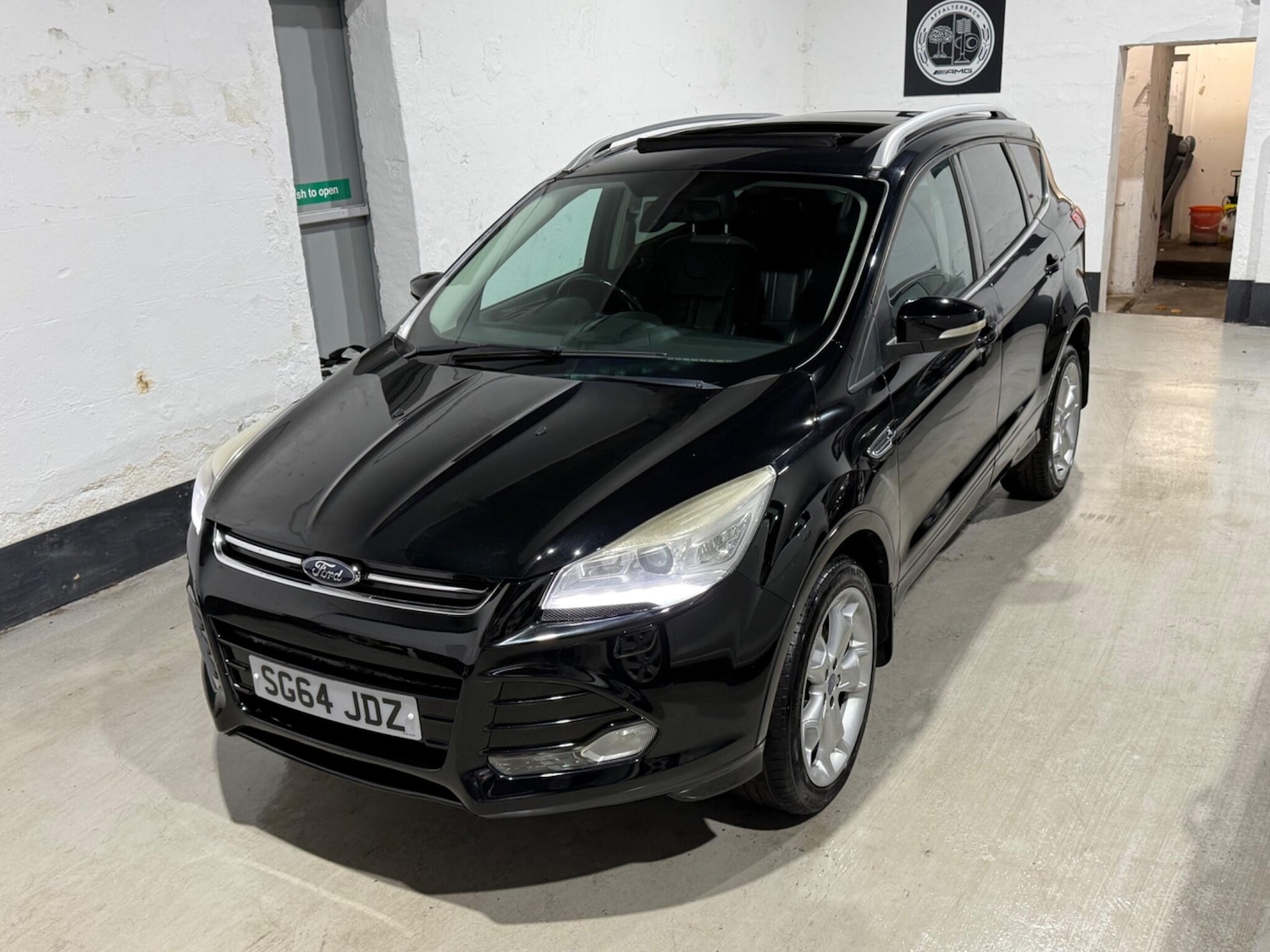 Used Ford Kuga 2014 for sale - 76228064: Photo 2