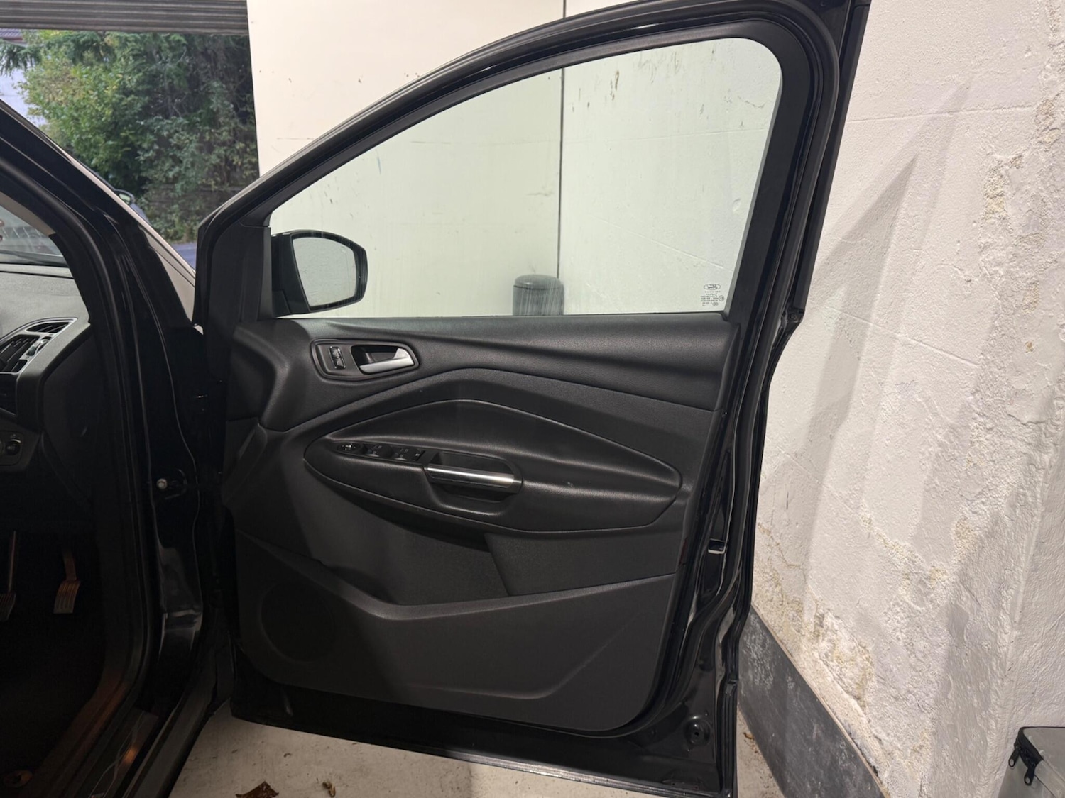 Used Ford Kuga 2014 for sale - 76228064: Photo 25