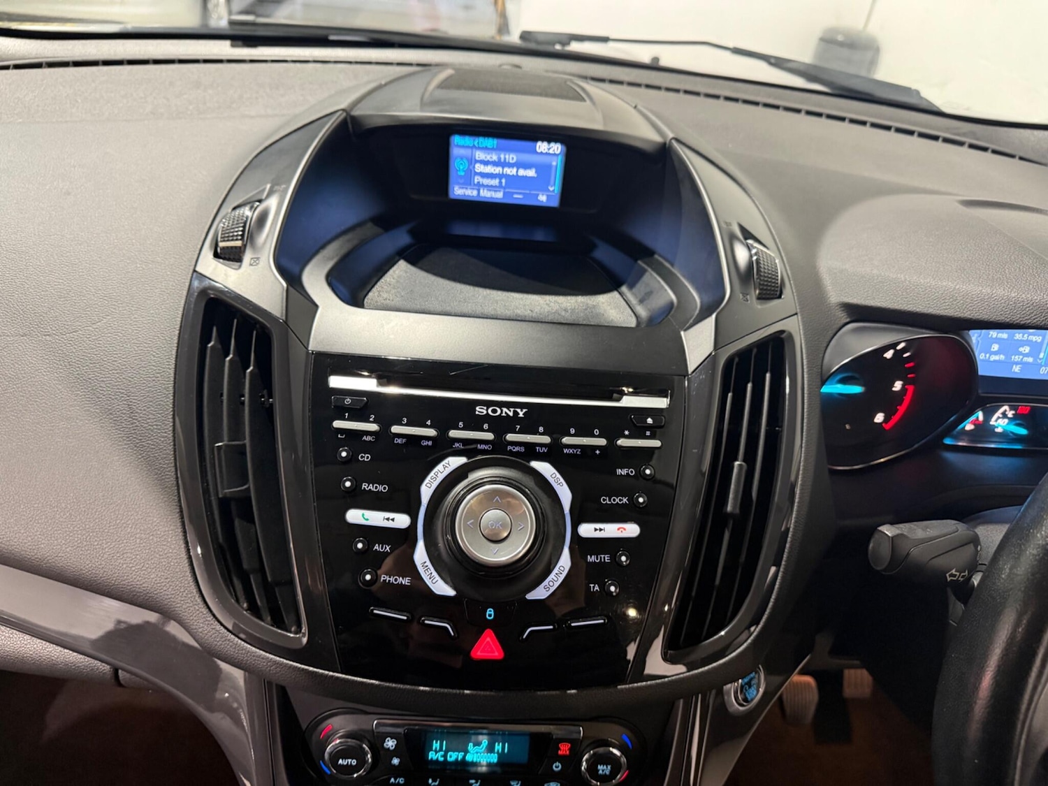 Used Ford Kuga 2014 for sale - 76228064: Photo 37