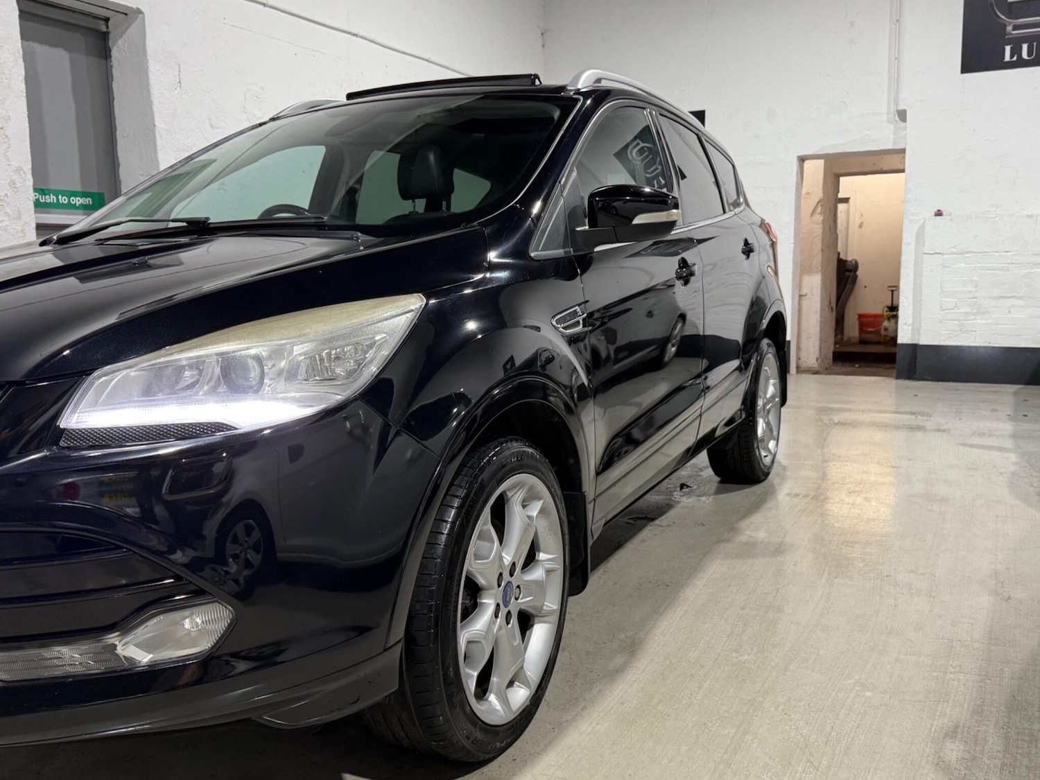 Used Ford Kuga 2014 for sale - 76228064: Photo 8