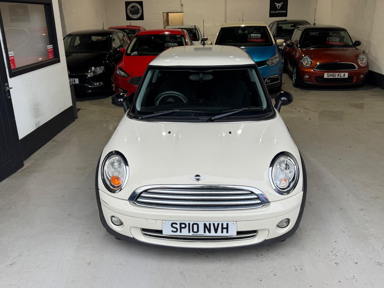 Used MINI Hatch 2010 for sale - 76997158: Photo 11
