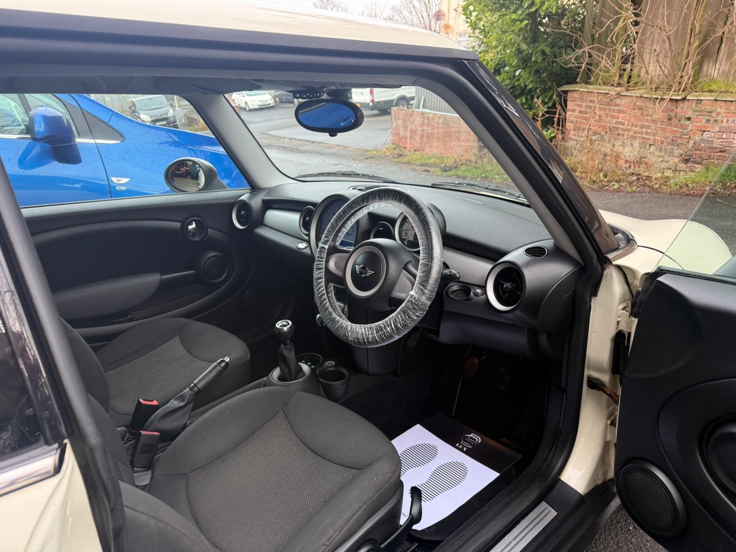 Used MINI Hatch 2010 for sale - 76997158: Photo 25