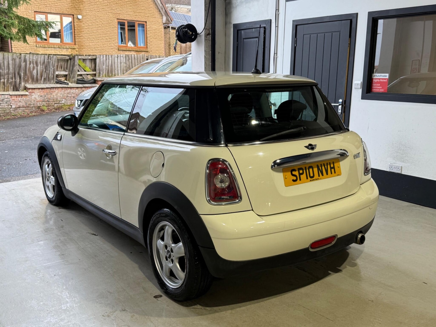 Used MINI Hatch 2010 for sale - 76997158: Photo 4
