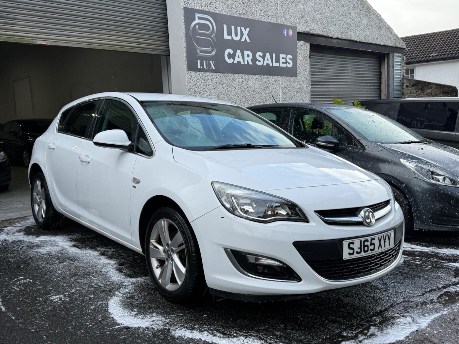 Used Vauxhall Astra for sale - 77883137: Photo 4