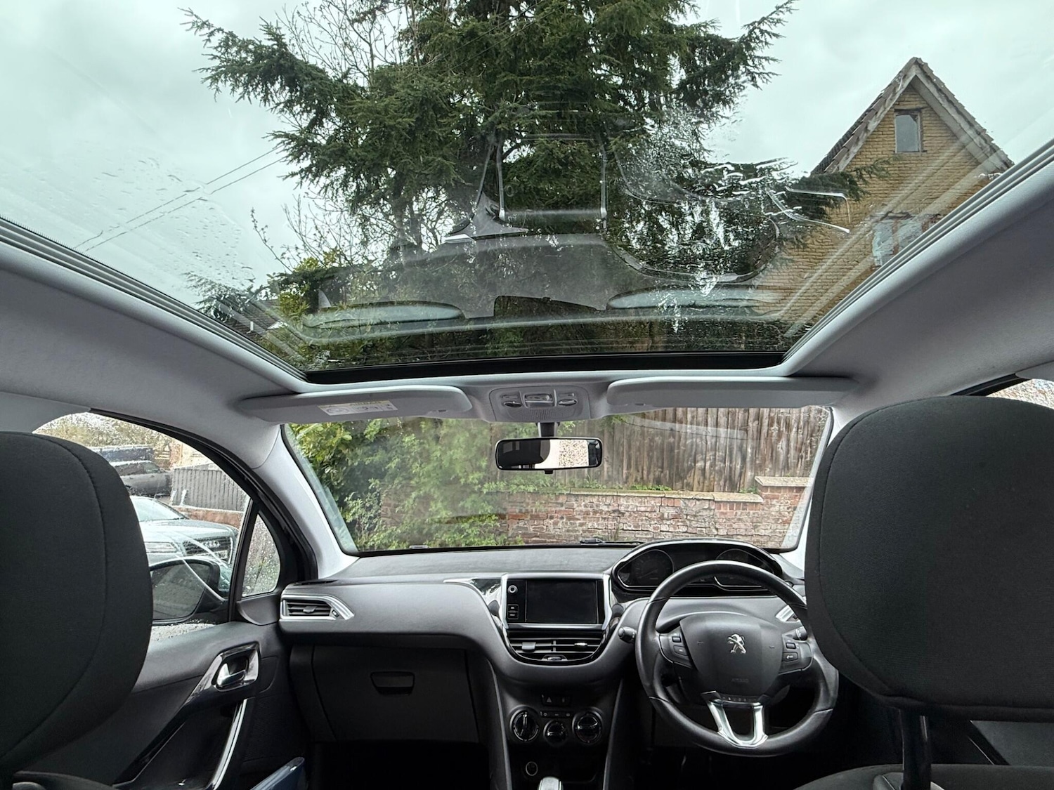 Used Peugeot 208 2015 for sale - 78185701: Photo 13