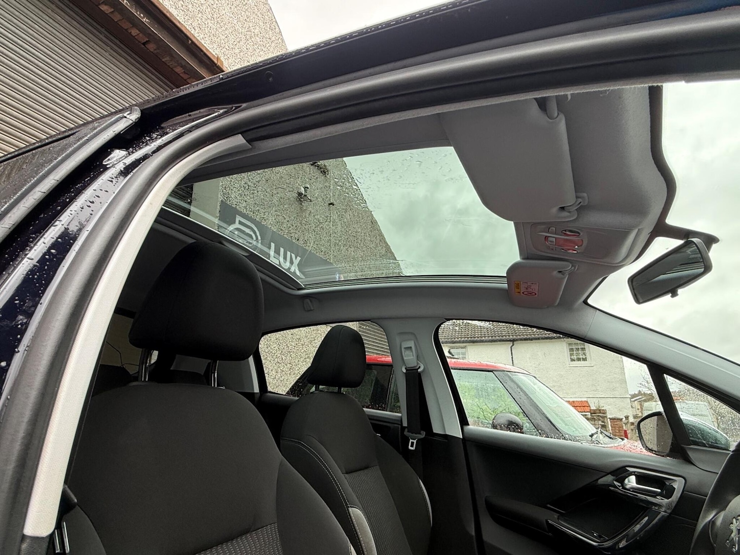 Used Peugeot 208 2015 for sale - 78185701: Photo 14