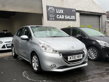 Used Peugeot 208 2015 for sale - 79576329: Photo