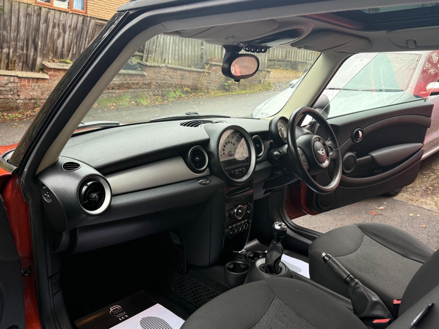 Used MINI Hatch 2011 for sale - 76991748: Photo 28