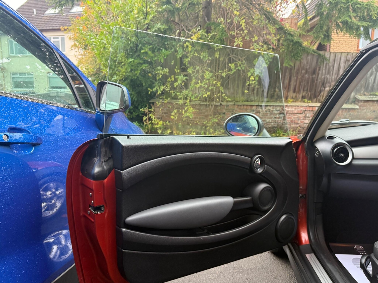 Used MINI Hatch 2011 for sale - 76991748: Photo 30