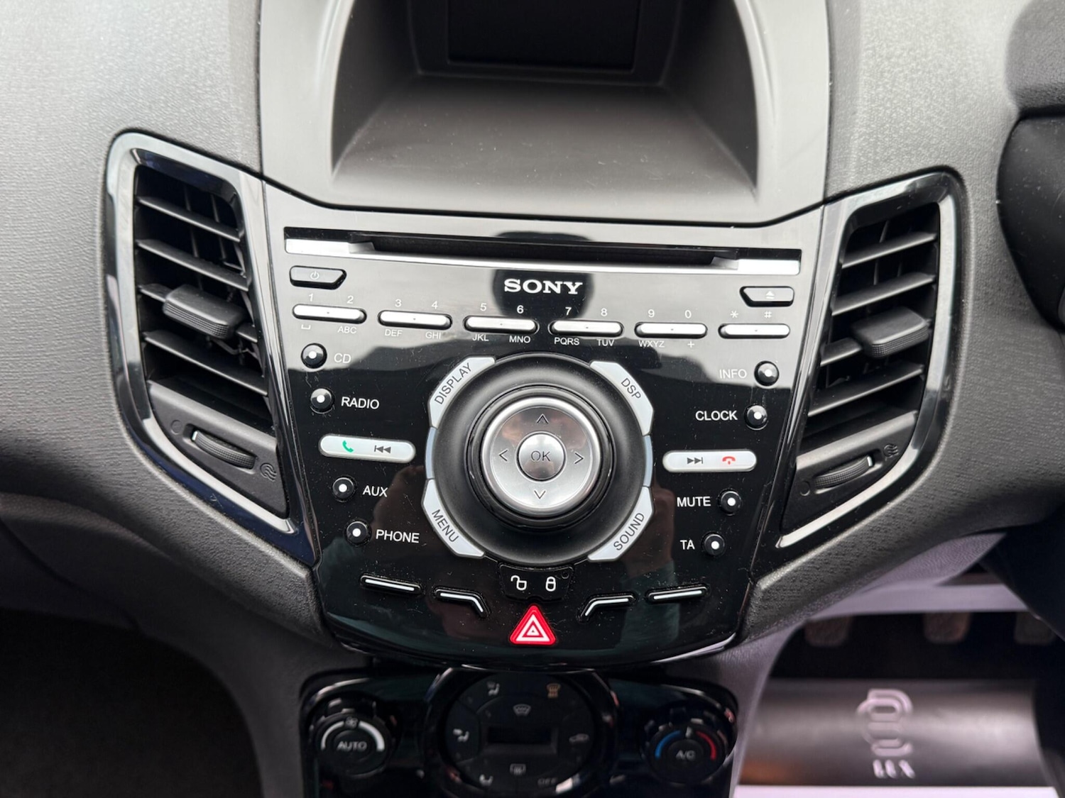 Used Ford Fiesta 2013 for sale - 76521593: Photo 19