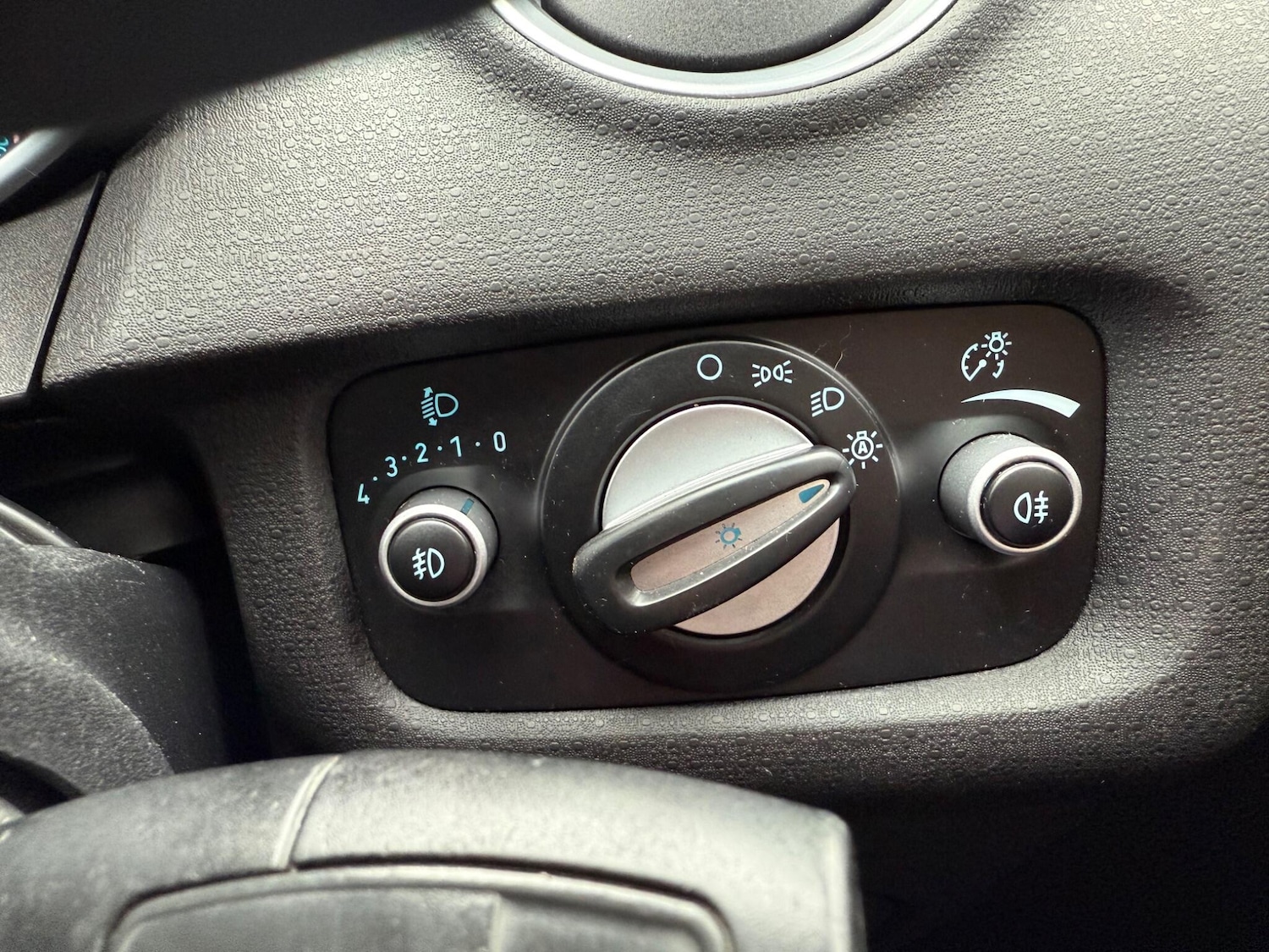 Used Ford Fiesta 2013 for sale - 76521593: Photo 21