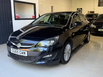 Used Vauxhall Astra 2015 for sale - 78998890: Photo