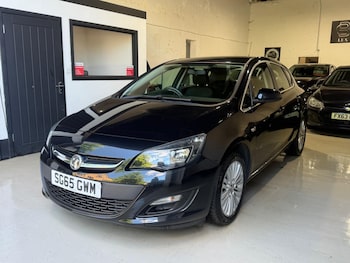 Used Vauxhall Astra 2015 for sale - 78998890: Photo