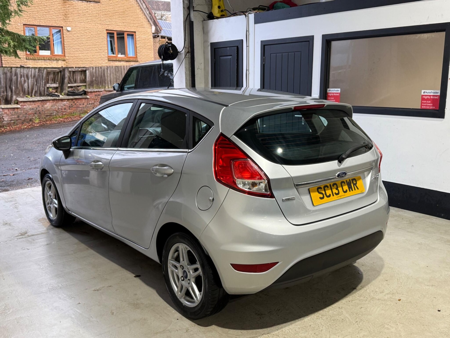 Used Ford Fiesta for sale - 76728313: Photo 2