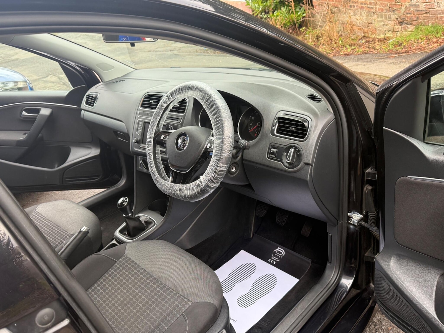 Used Volkswagen Polo 2016 for sale - 76913146: Photo 28