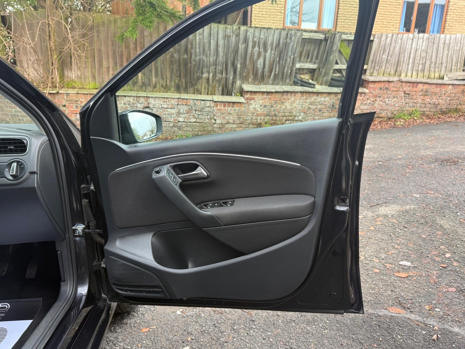 Used Volkswagen Polo 2016 for sale - 76913146: Photo 29