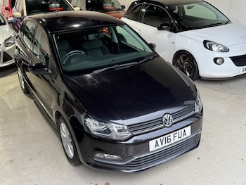 Used Volkswagen Polo 2016 for sale - 76913146: Photo