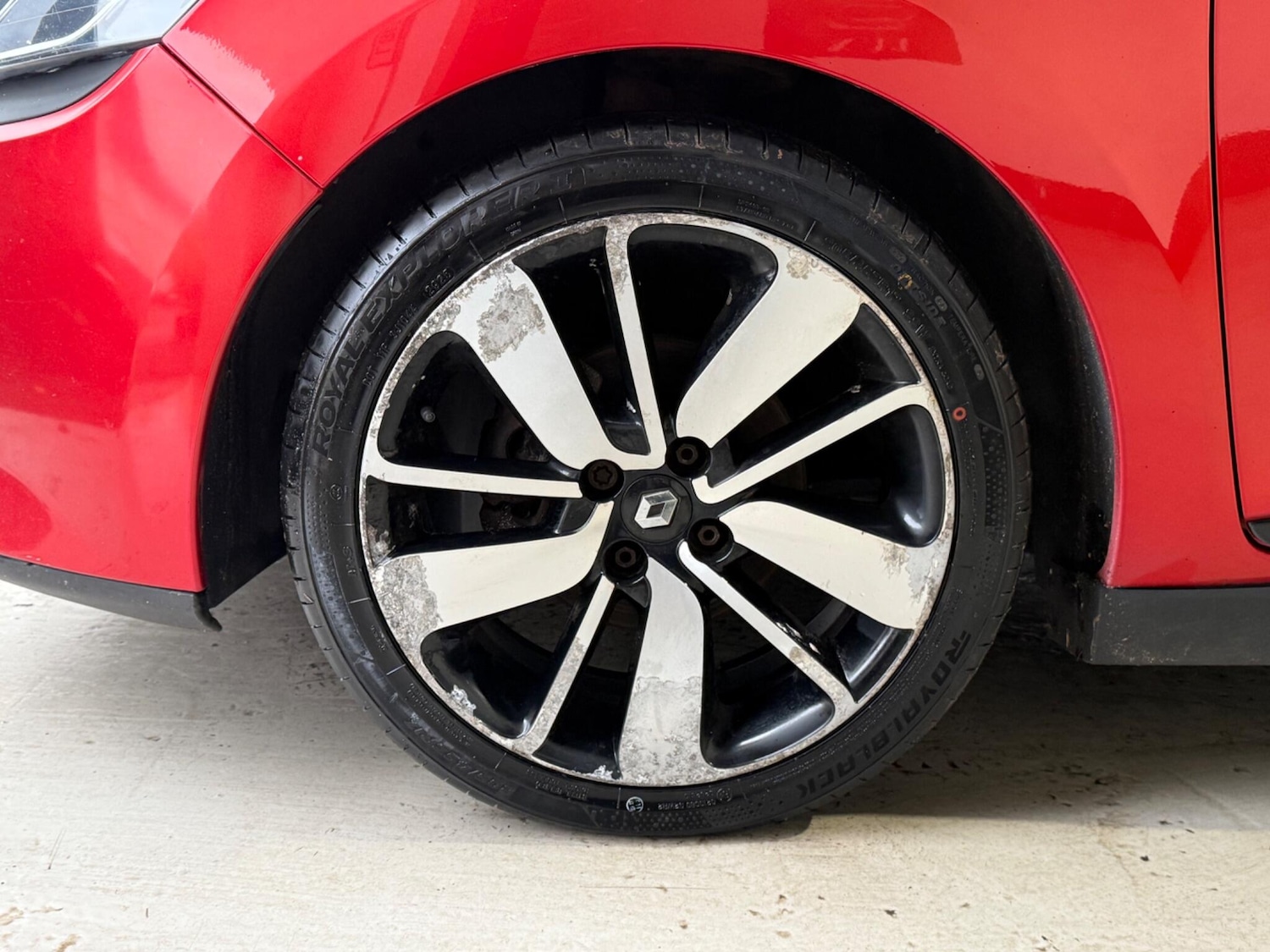 Used Renault Clio 2013 for sale - 76457545: Photo 16