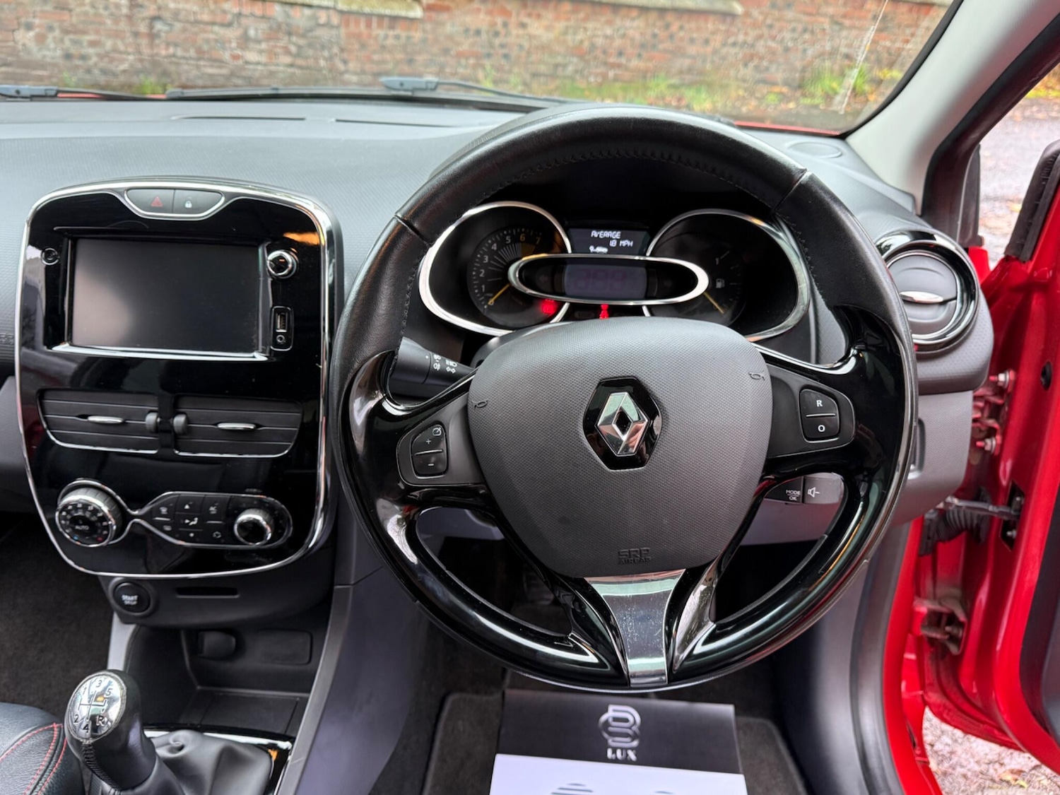 Used Renault Clio 2013 for sale - 76457545: Photo 19