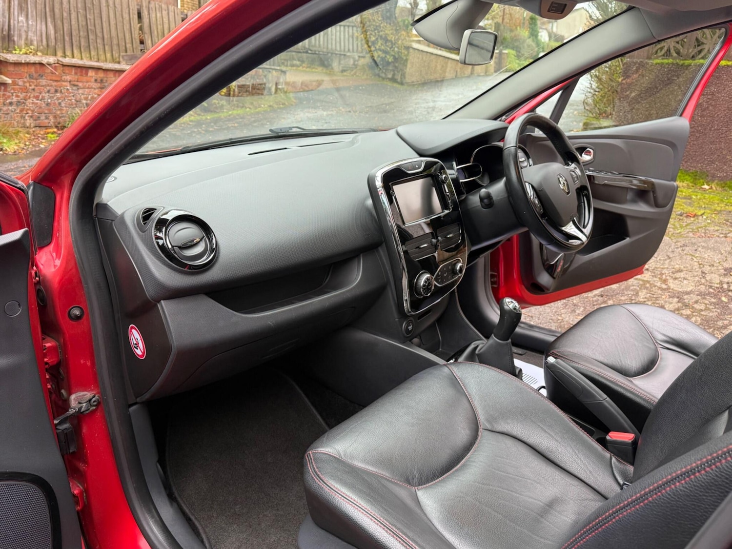 Used Renault Clio 2013 for sale - 76457545: Photo 27