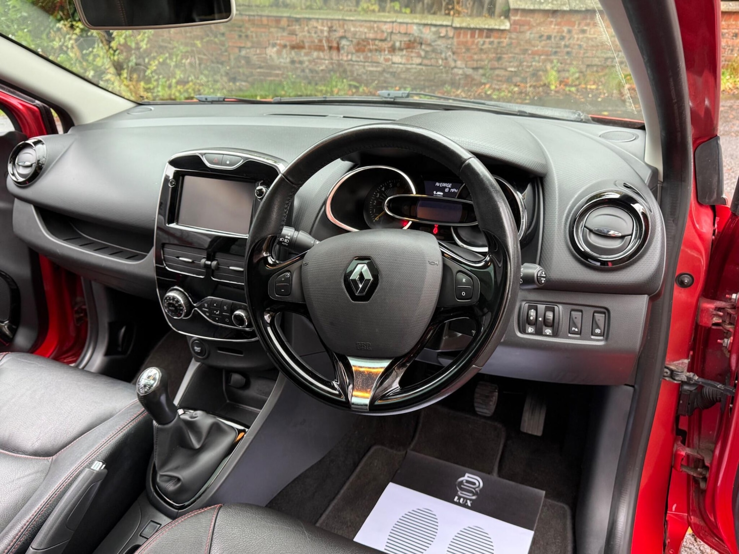 Used Renault Clio 2013 for sale - 76457545: Photo 33