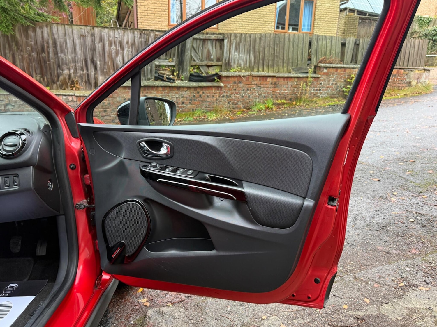 Used Renault Clio 2013 for sale - 76457545: Photo 35