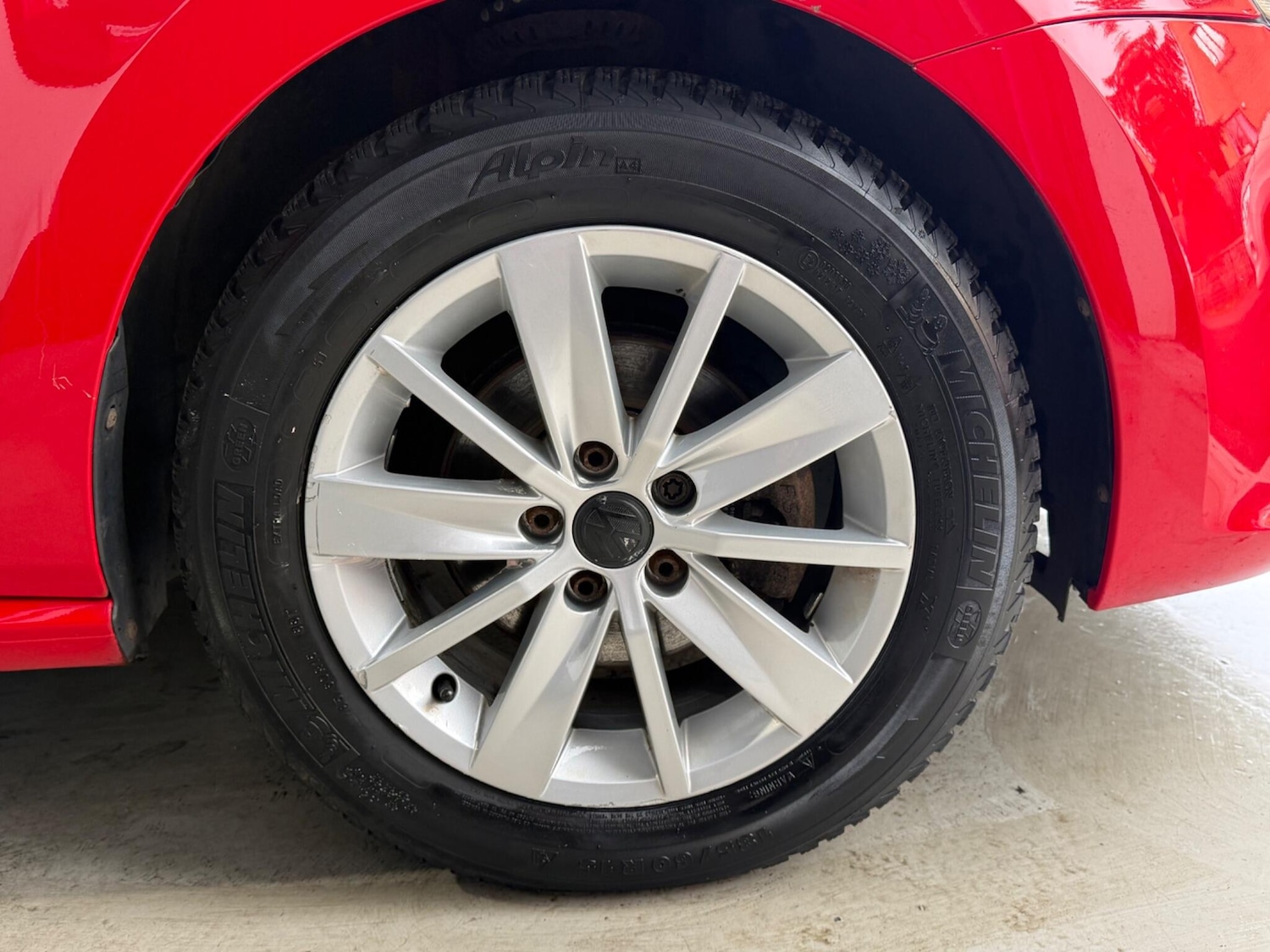 Used Volkswagen Polo 2015 for sale - 76239288: Photo 12