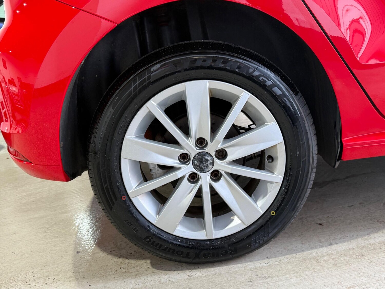 Used Volkswagen Polo 2015 for sale - 76239288: Photo 13