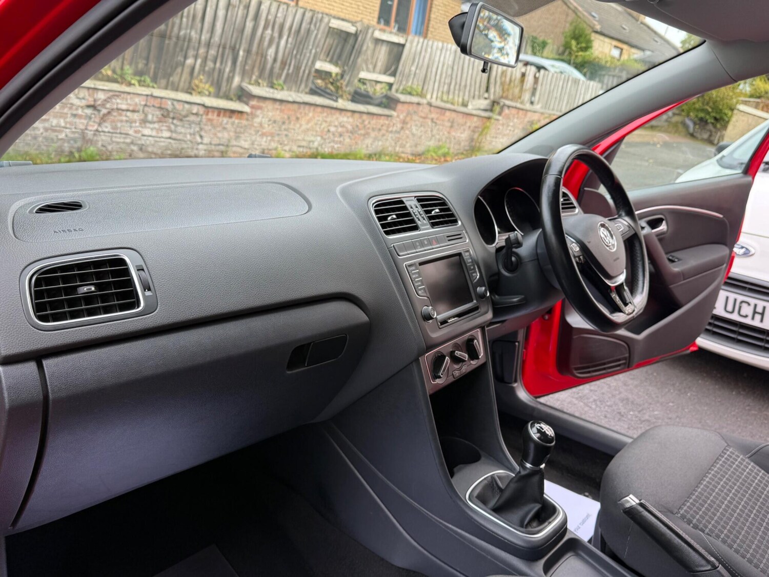 Used Volkswagen Polo 2015 for sale - 76239288: Photo 19