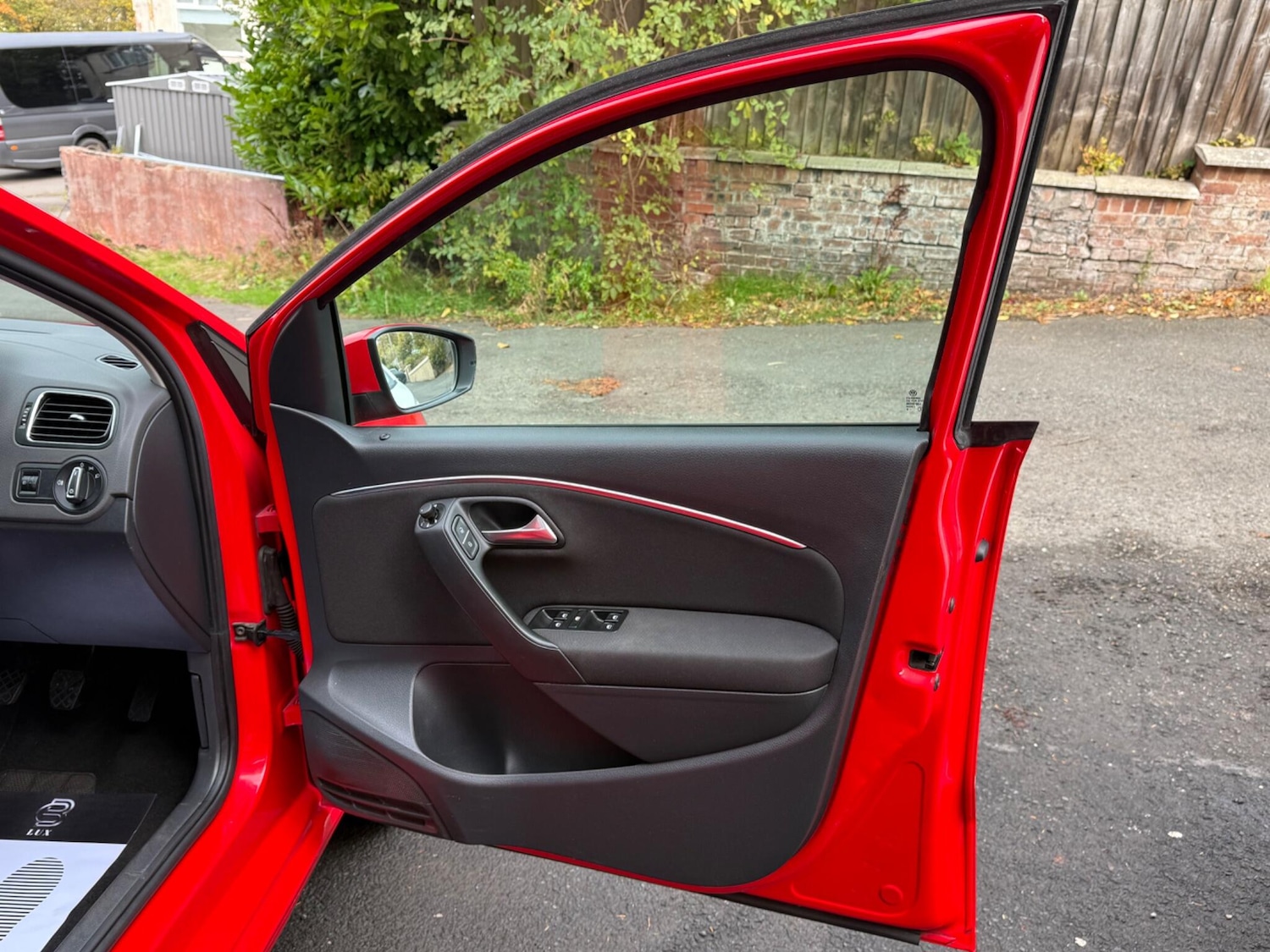 Used Volkswagen Polo 2015 for sale - 76239288: Photo 24