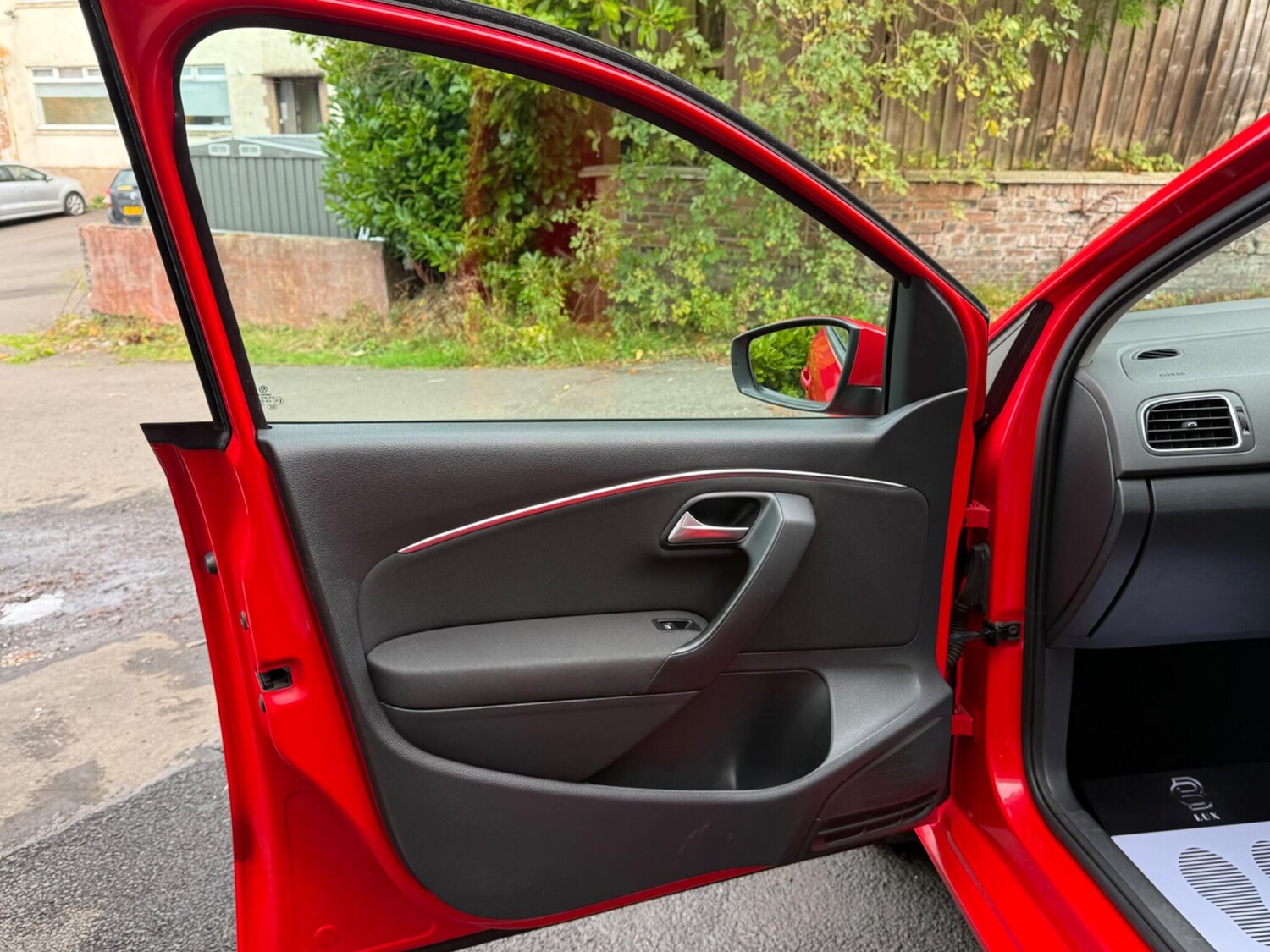 Used Volkswagen Polo 2015 for sale - 76239288: Photo 29