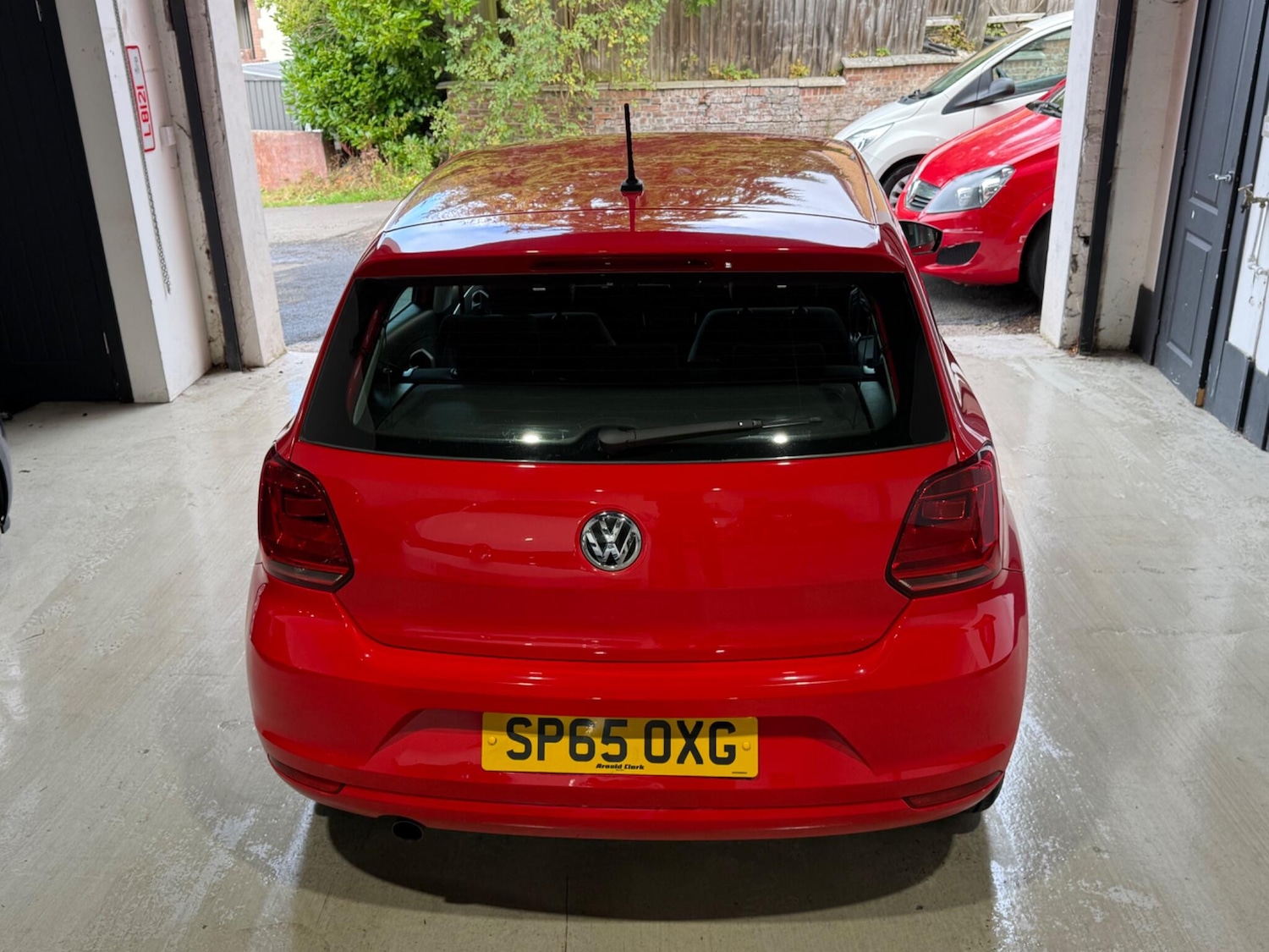 Used Volkswagen Polo 2015 for sale - 76239288: Photo 9
