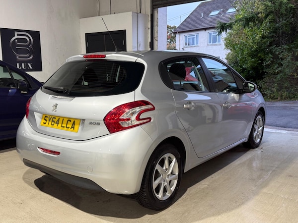 Used Peugeot 208 2014 for sale - 76226548: Photo 12
