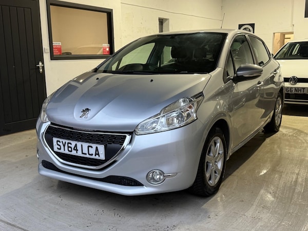 Used Peugeot 208 2014 for sale - 76226548: Photo 4