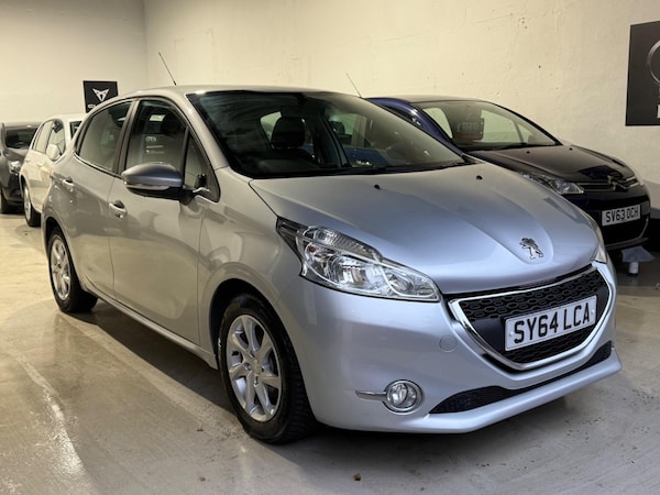 Used Peugeot 208 2014 for sale - 76226548: Photo 6