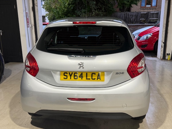 Used Peugeot 208 2014 for sale - 76226548: Photo 9