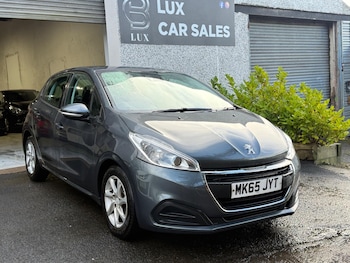 Used Peugeot 208 2015 for sale - 77882580: Photo